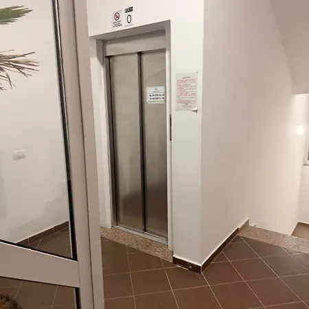 Holiday Apartaments * Лежа