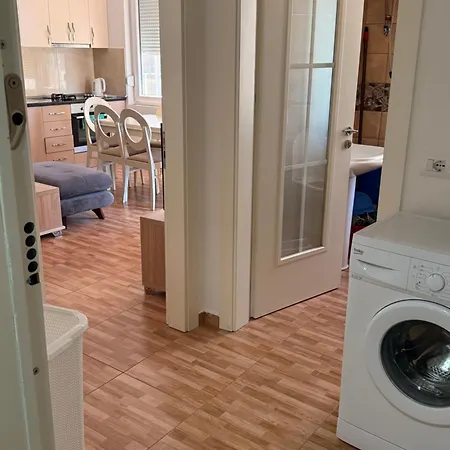 Holiday Apartaments * Лежа