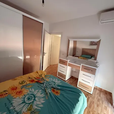 Daire Holiday Apartaments Lezhë