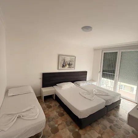 Daire Holiday Apartaments